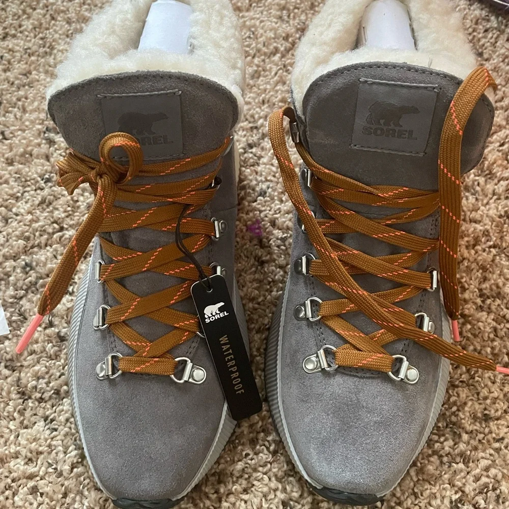 Sorel Womens Out N About III Conquest Waterproof Boot Gray Size 9 M new with box - Picture 3 of 4